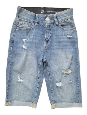 NWT New York & Company Curvy Sculpting Bermuda Jean Shorts Distressed Denim 6